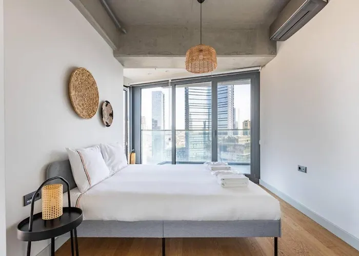 Beautiful Bright 2bed - Parkingpoolterrace! #341 شقة اسطنبول