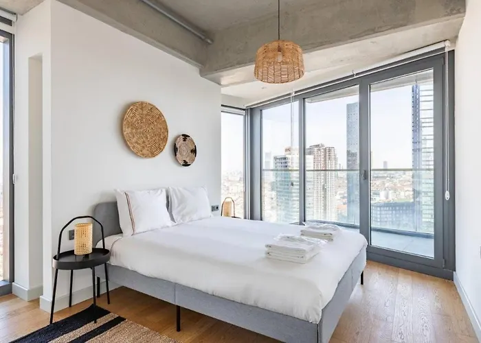 Beautiful Bright 2bed - Parkingpoolterrace! #341 דירה *