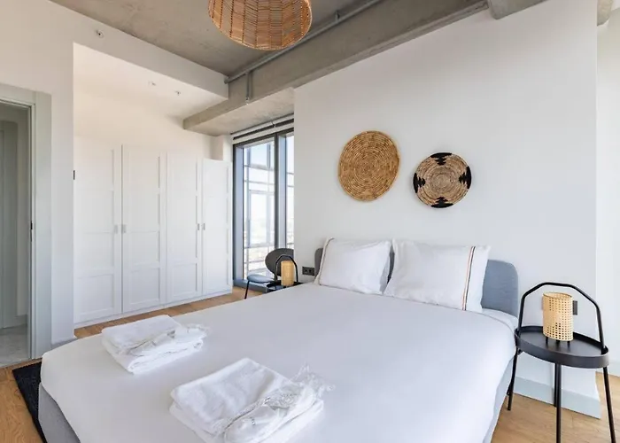 דירה Beautiful Bright 2bed - Parkingpoolterrace! #341 איסטמבול